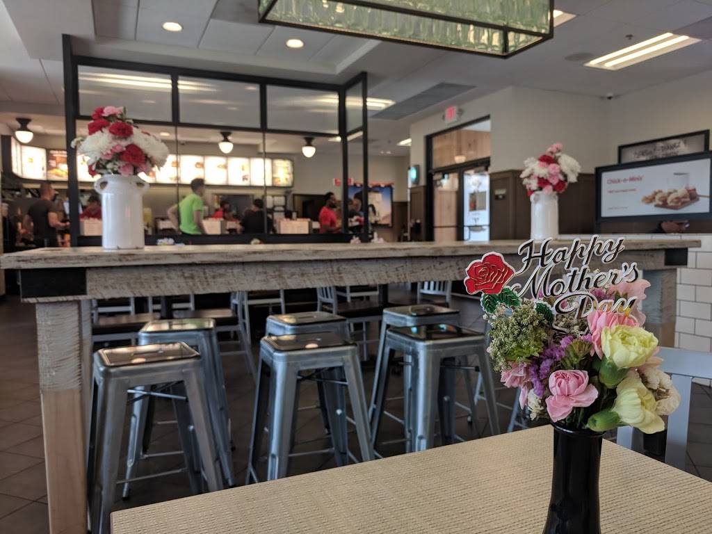 Chick-fil-A | restaurant | 2010 Bloomingdale Ave, Valrico, FL 33596, USA | 8135710569 OR +1 813-571-0569