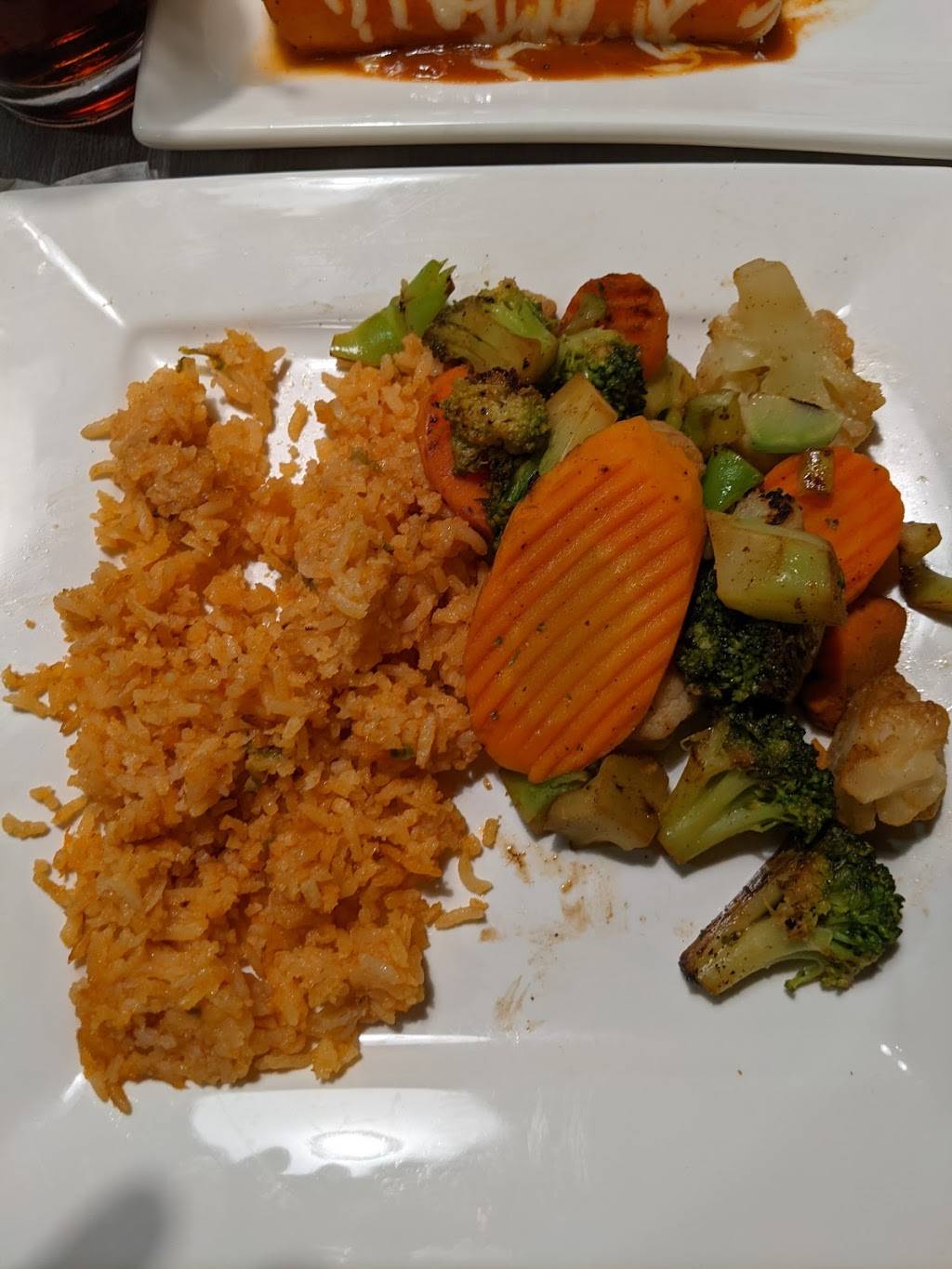 Los Mariachis | restaurant | 9898 University Blvd Suite 90, Moon Twp, PA 15108, USA | 4123297333 OR +1 412-329-7333