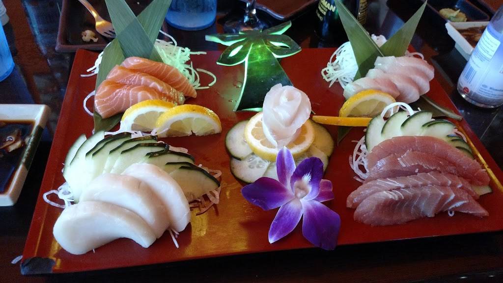 Suzushii Sushi & Grill | restaurant | 2041 U.S. 287 Frontage Rd #115, Mansfield, TX 76063, USA | 8174532334 OR +1 817-453-2334