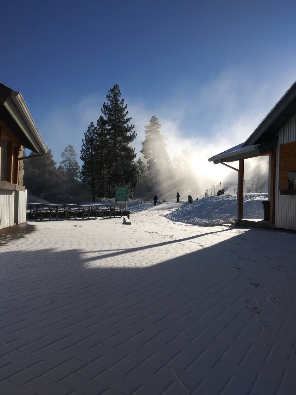 Bighorn Smokehouse | restaurant | 880 Summit Blvd Ste 1130, Big Bear Lake, CA 92315, USA | 9098665766 OR +1 909-866-5766