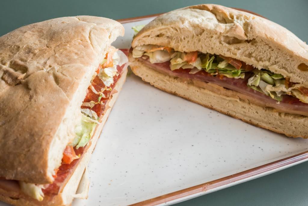 Nicks Pizza & Beef | restaurant | 815 Mannheim Rd, Bellwood, IL 60104, USA | 7084932200 OR +1 708-493-2200