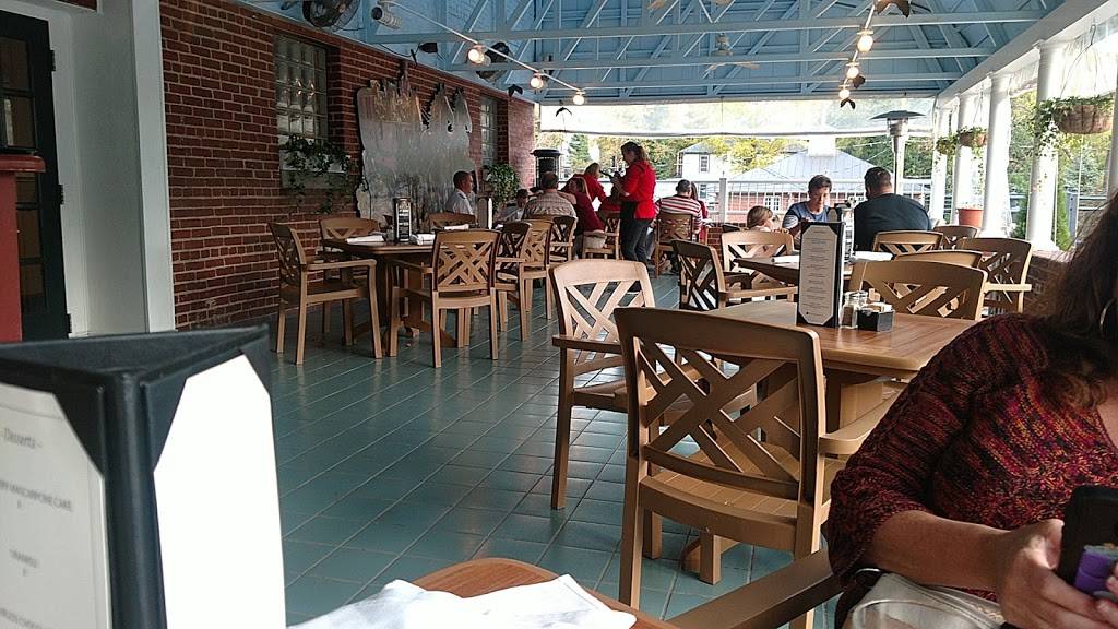 Sheridan Livery Inn | restaurant | 35 N Main St, Lexington, VA 24450, USA | 5404641887 OR +1 540-464-1887