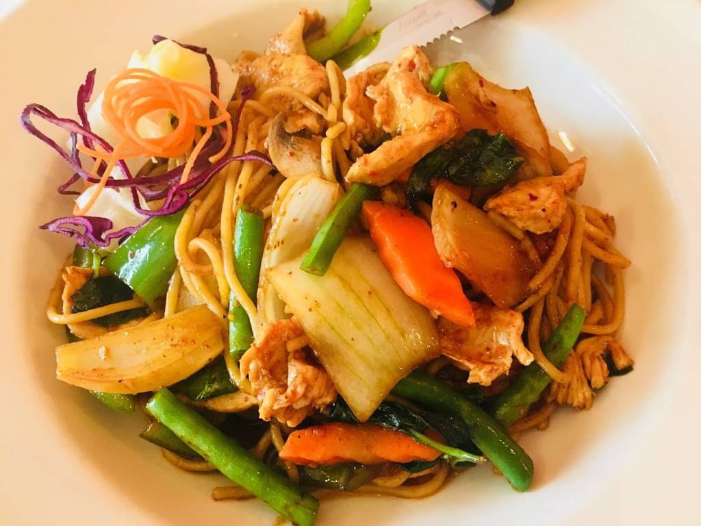 Muang Thai Restaurant | restaurant | 7 E Front St, Red Bank, NJ 07701, USA | 7327419999 OR +1 732-741-9999