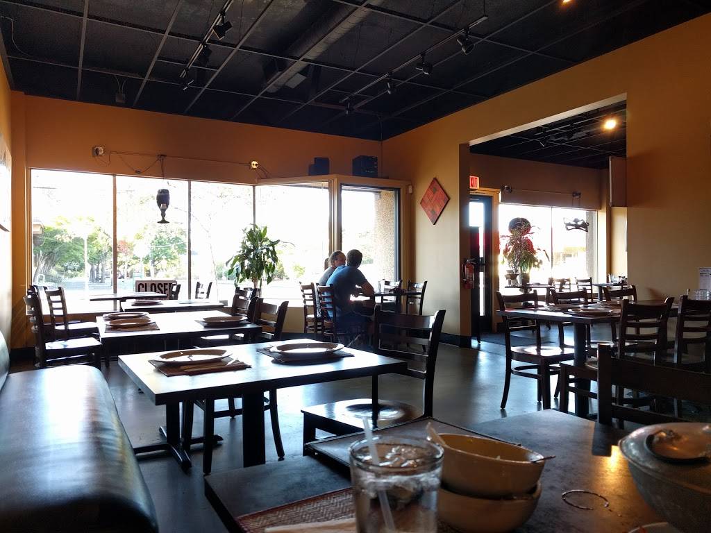 Tuk Tuk | restaurant | 3226 N Lombard St, Portland, OR 97217, USA | 5037197796 OR +1 503-719-7796