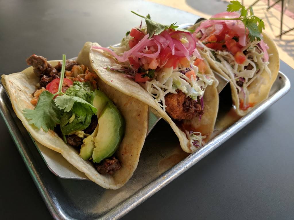 Tacos Tu Madre | restaurant | 1824 N Vermont Ave, Los Angeles, CA 90027, USA | 3235223753 OR +1 323-522-3753