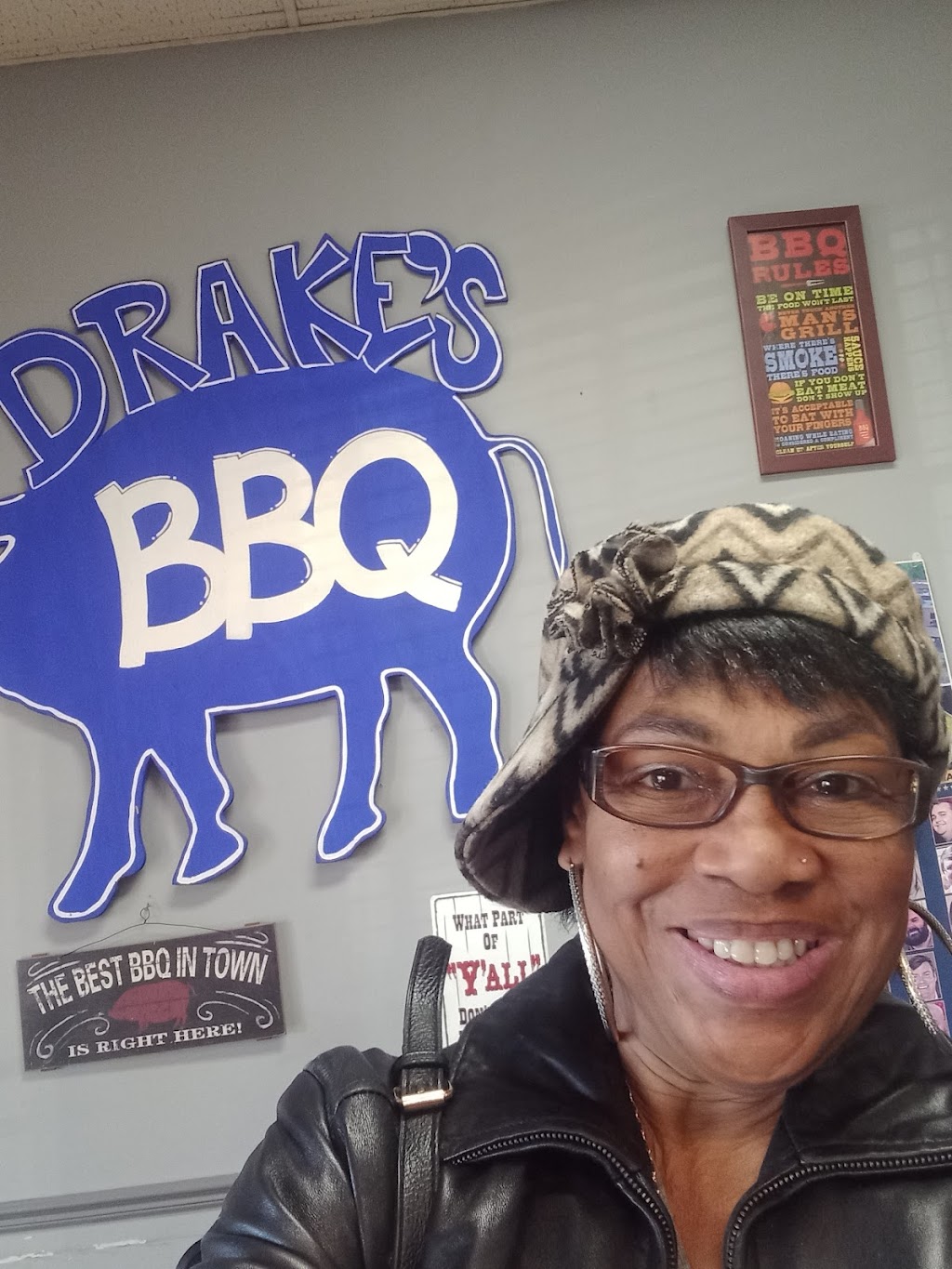Drakes BBQ | restaurant | 1906 Leflore Ave, Greenwood, MS 38930, USA | 6623745202 OR +1 662-374-5202