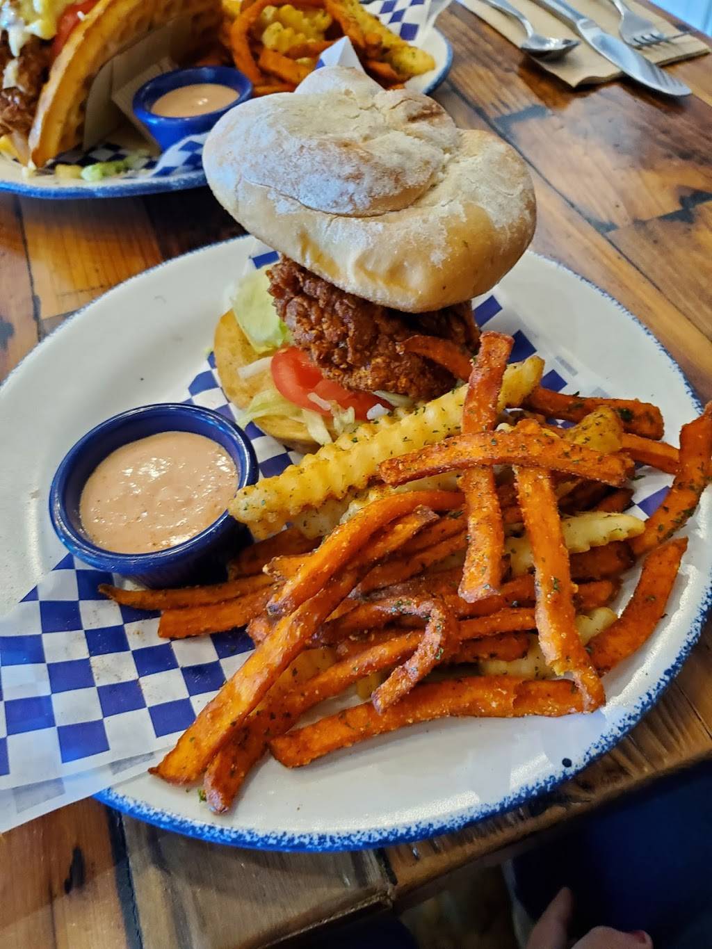 Mama Bird Southern Kitchen | meal delivery | 10550 Southern Highlands Pkwy #140, Las Vegas, NV 89141, USA | 7025706135 OR +1 702-570-6135