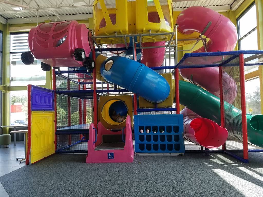 McDonalds | cafe | 255 Daniel Webster Hwy, Nashua, NH 03060, USA | 6038910419 OR +1 603-891-0419