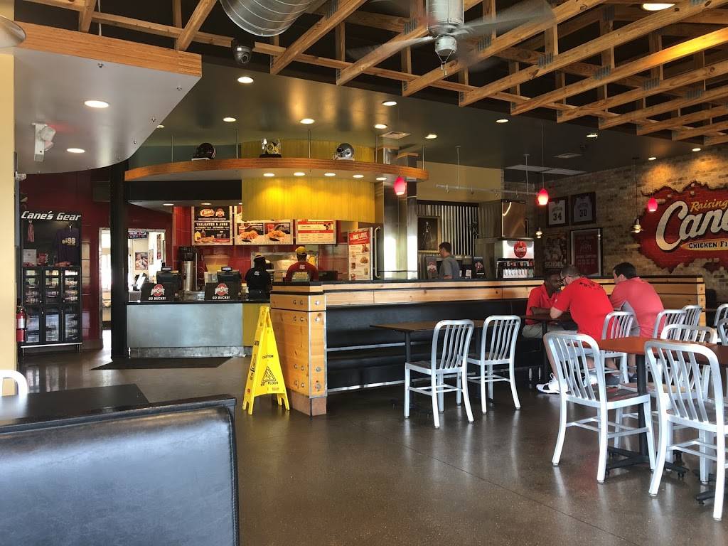 Raising Canes Chicken Fingers | meal takeaway | 5132 N High St, Columbus, OH 43214, USA | 6143967316 OR +1 614-396-7316
