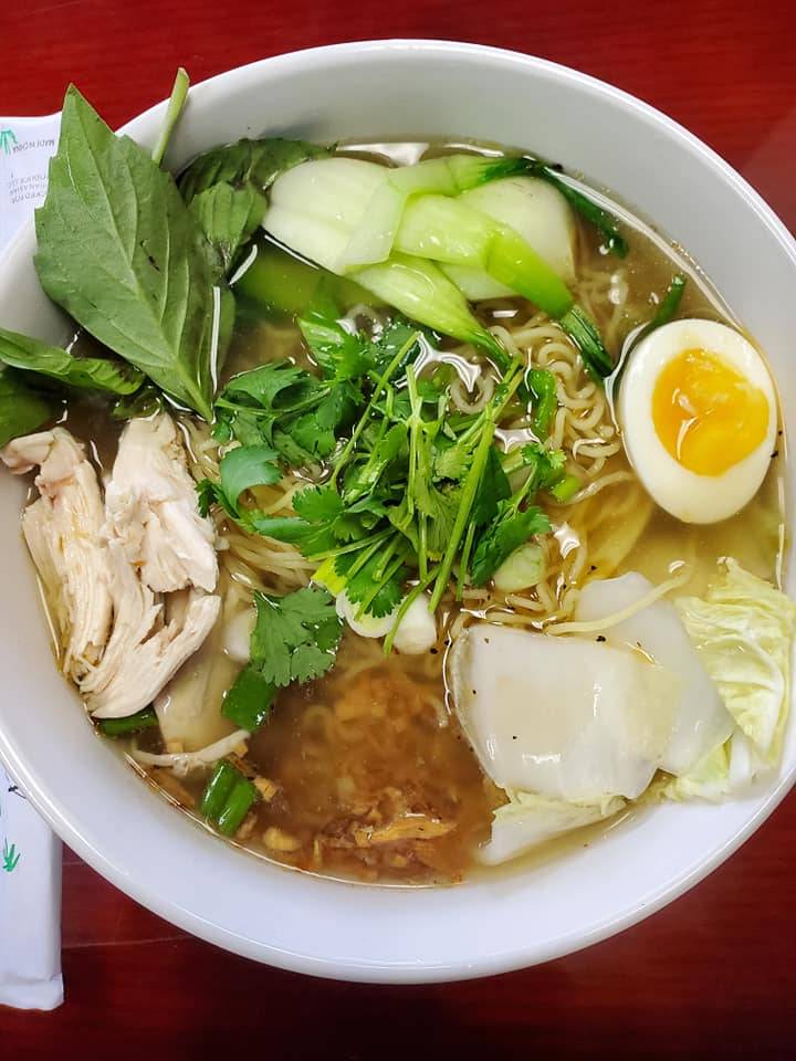 Flying Mon Noodles Bar | restaurant | 3708 Merle Hay Rd, Des Moines, IA 50310, USA | 5156300209 OR +1 515-630-0209