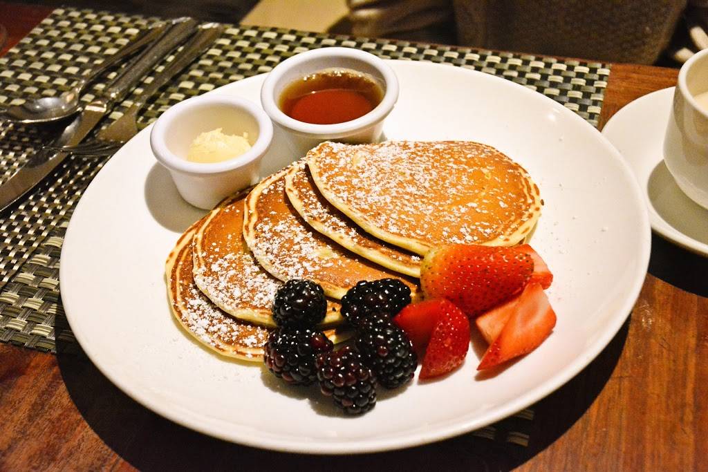 Sarabeths Central Park South | restaurant | 40 Central Park S, New York, NY 10021, USA | 2128265959 OR +1 212-826-5959