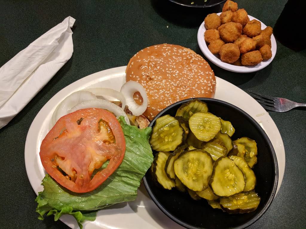 Goldies Patio Grill | restaurant | 5200 S Lewis Ave, Tulsa, OK 74105, USA | 9187432188 OR +1 918-743-2188