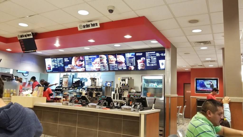 McDonalds | cafe | 3909 S 42nd St, Omaha, NE 68107, USA | 4027312700 OR +1 402-731-2700