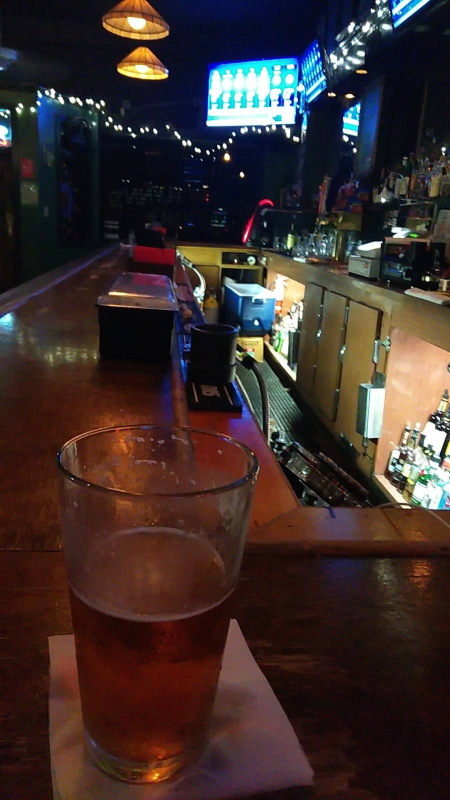 Paddy Flynns | restaurant | 246 Lorton Ave, Burlingame, CA 94010, USA | 6503440284 OR +1 650-344-0284