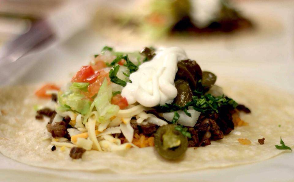 Las Cazuelas Grill | restaurant | 4122 Oakwood, Melvindale, MI 48122, USA | 3134069712 OR +1 313-406-9712