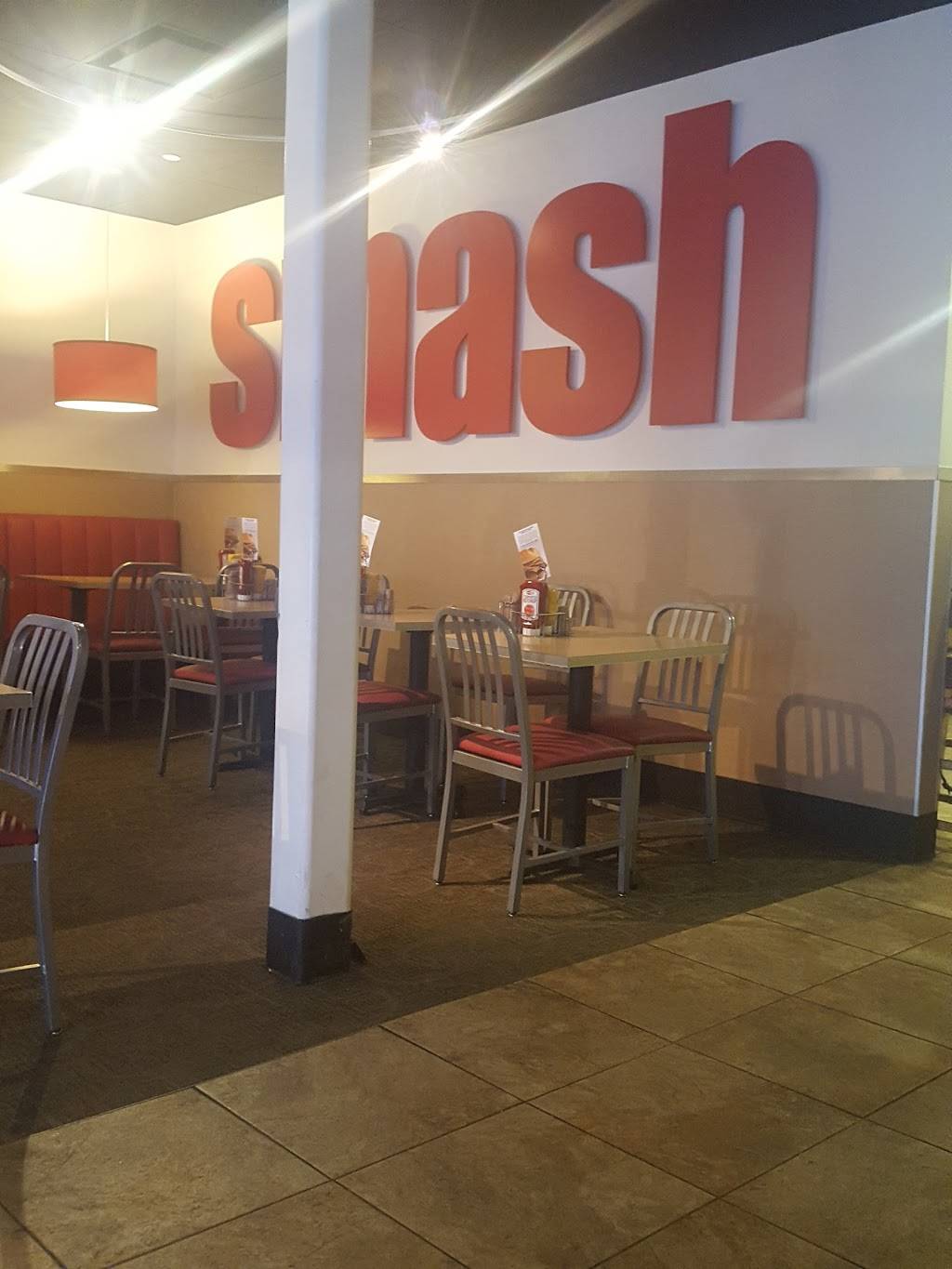 Smashburger | restaurant | 265 Dillon Ridge Rd suite b, Dillon, CO 80435, USA | 9704687800 OR +1 970-468-7800