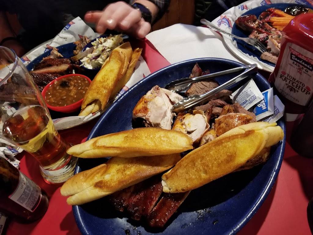 Bandanas Bar-B-Q | restaurant | 14141 Manchester Rd, Manchester, MO 63021, USA | 6363861133 OR +1 636-386-1133