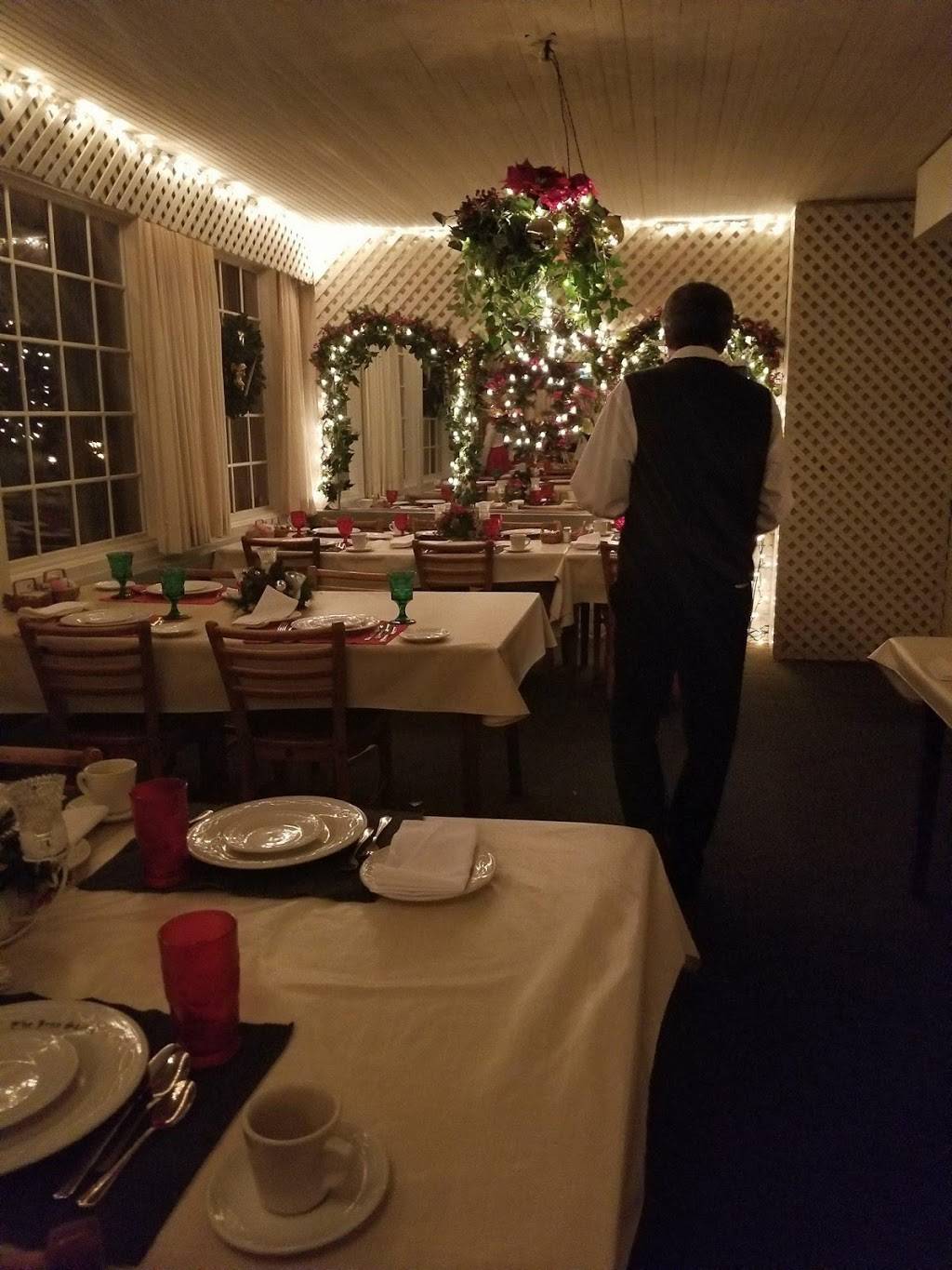 The Iron Skillet Restaurant | restaurant | 2489 W 30th St, Indianapolis, IN 46222, USA | 3179236353 OR +1 317-923-6353