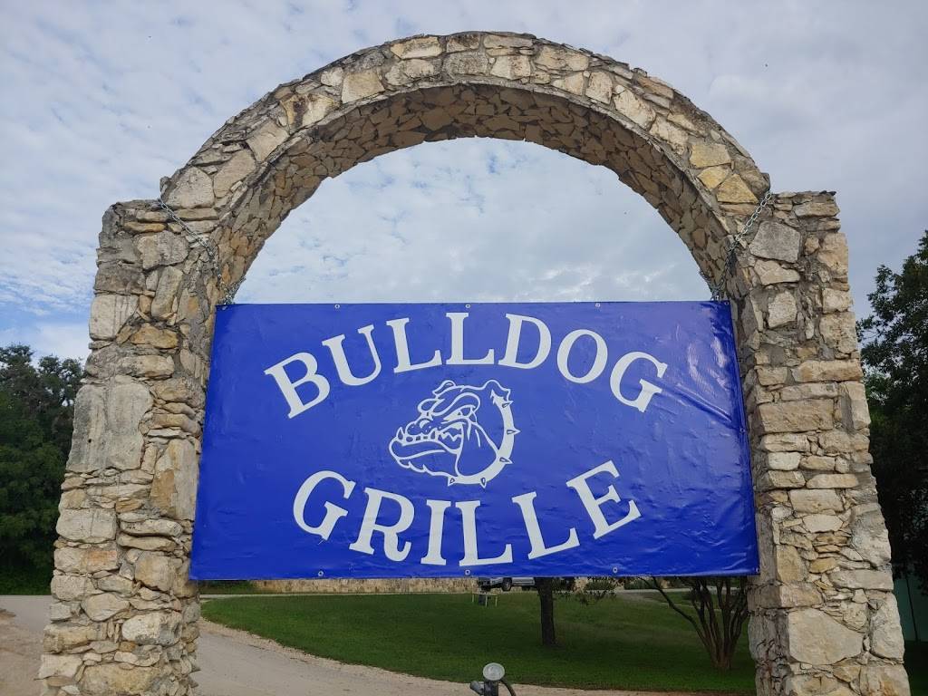 Bulldog Grille | restaurant | 907 13th St, Bandera, TX 78003, USA | 8303285017 OR +1 830-328-5017