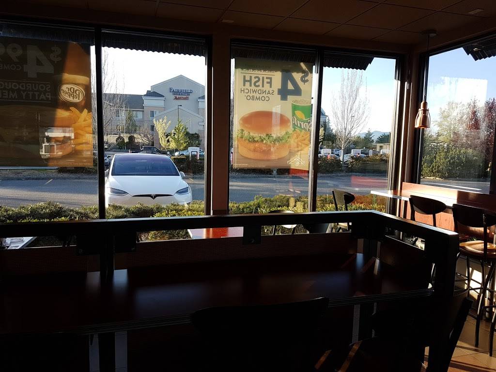 Jack in the Box | restaurant | 9408 Old Hwy 99 N, Burlington, WA 98233, USA | 3607570938 OR +1 360-757-0938