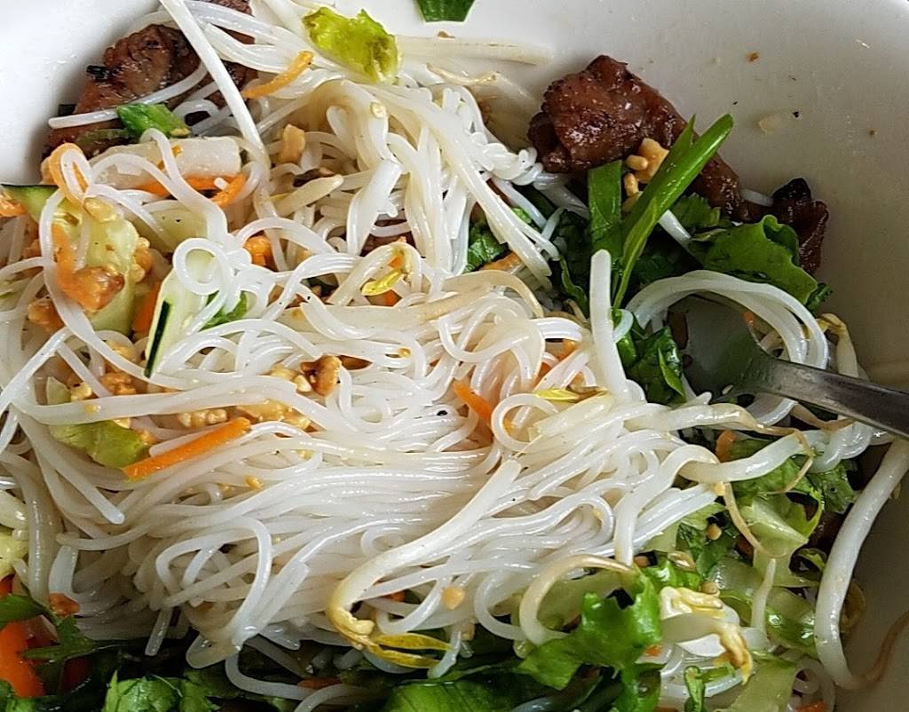 Pho Legacy | restaurant | 3109 N Belt Line Rd # 142, Irving, TX 75062, USA | 9728719555 OR +1 972-871-9555