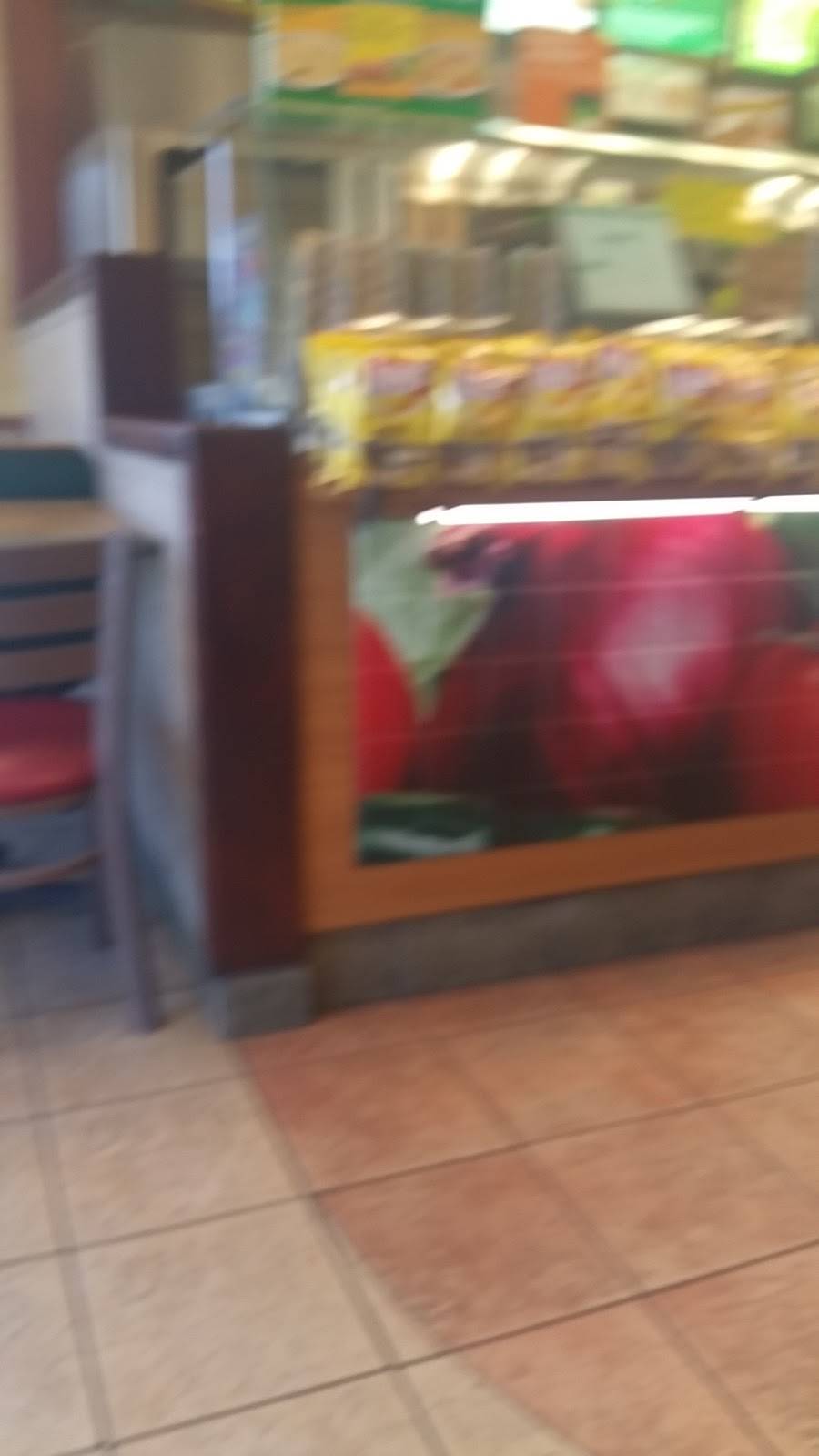 Subway | restaurant | 210 S Dixie Hwy, Lake Worth, FL 33460, USA | 5614931950 OR +1 561-493-1950