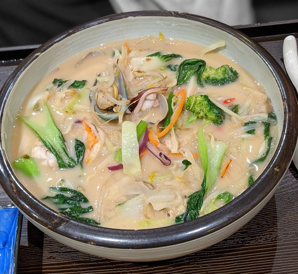 Ikkoi Japanese Family Cuisine | restaurant | 5084 Dundas St W, Etobicoke, ON M9A 1C2, Canada | 4162332727 OR +1 416-233-2727