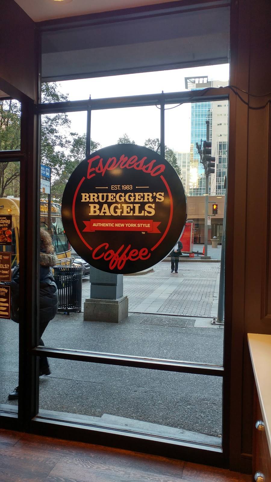 Jamba Brueggers Bagels-Grant St | restaurant | 531 Grant St, Pittsburgh, PA 15219, USA | 4124719249 OR +1 412-471-9249