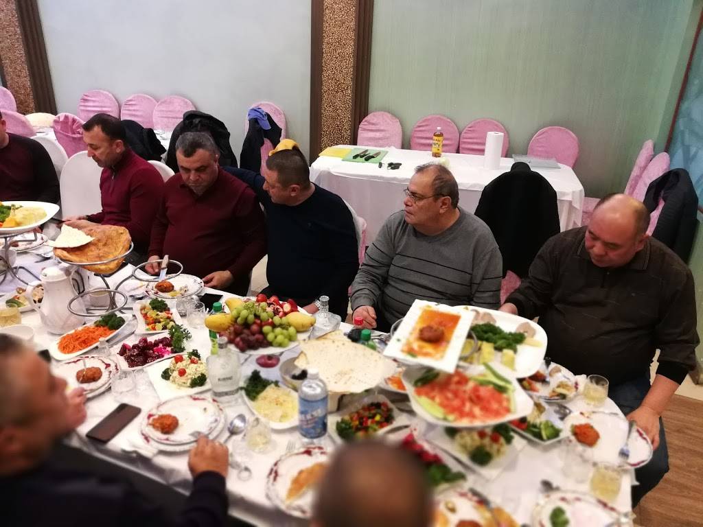 Crystal | restaurant | 13829 Queens Blvd, Jamaica, NY 11435, USA | 7185589295 OR +1 718-558-9295