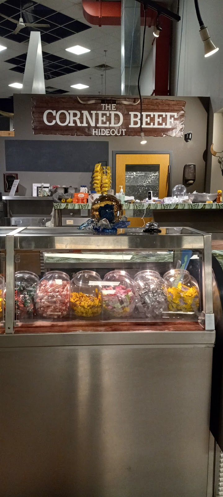 THE CORNED BEEF HIDEOUT | restaurant | 175 Highpoint Dr, Romeoville, IL 60446, USA | 8154150000 OR +1 815-415-0000