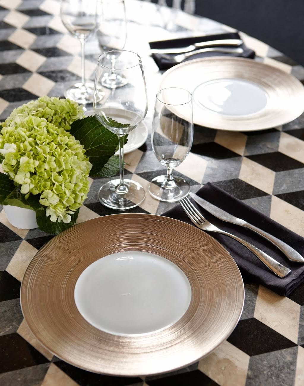 Cast Restaurant & Lounge | night club | 1819 Ocean Ave, Santa Monica, CA 90401, USA | 3102607511 OR +1 310-260-7511