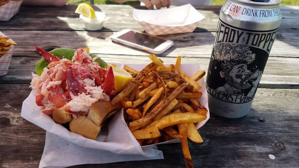 Captain Jacks Roadside Shack | restaurant | 232 Northampton St, Easthampton, MA 01027, USA | 4132035367 OR +1 413-203-5367