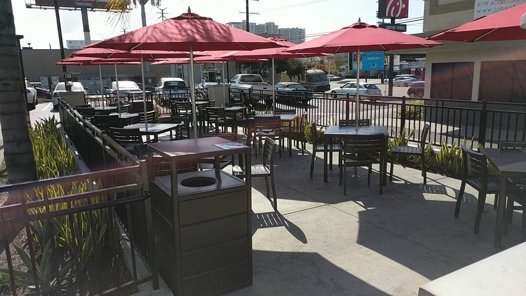 Chick-fil-A | restaurant | 4050 Lincoln Blvd, Venice, CA 90292, USA | 3103013330 OR +1 310-301-3330