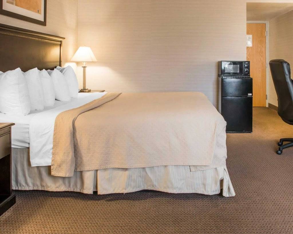 Quality Inn & Suites Next to the Casino | restaurant | 11081 E Michigan Ave, Battle Creek, MI 49014, USA | 2699643000 OR +1 269-964-3000