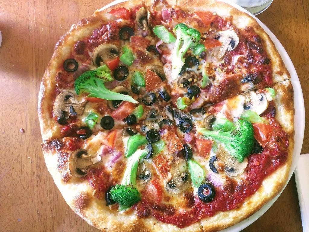 Vietalia Kitchen | restaurant | 1220 S Cooper St, Arlington, TX 76013, USA | 8174601945 OR +1 817-460-1945