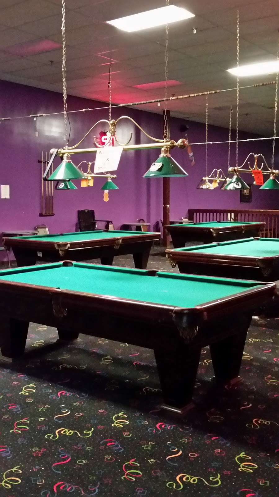 Newport Entertainment Center (N.E.Cs) | restaurant | 26 Main St, Newport, ME 04953, USA | 2073682490 OR +1 207-368-2490