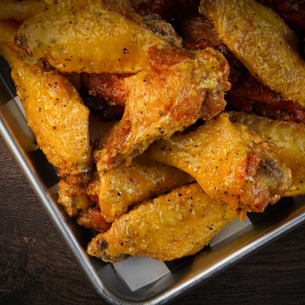 Wing Snob | restaurant | 3400 E Hebron Pkwy Suite 116, Carrollton, TX 75007, USA | 4697079073 OR +1 469-707-9073