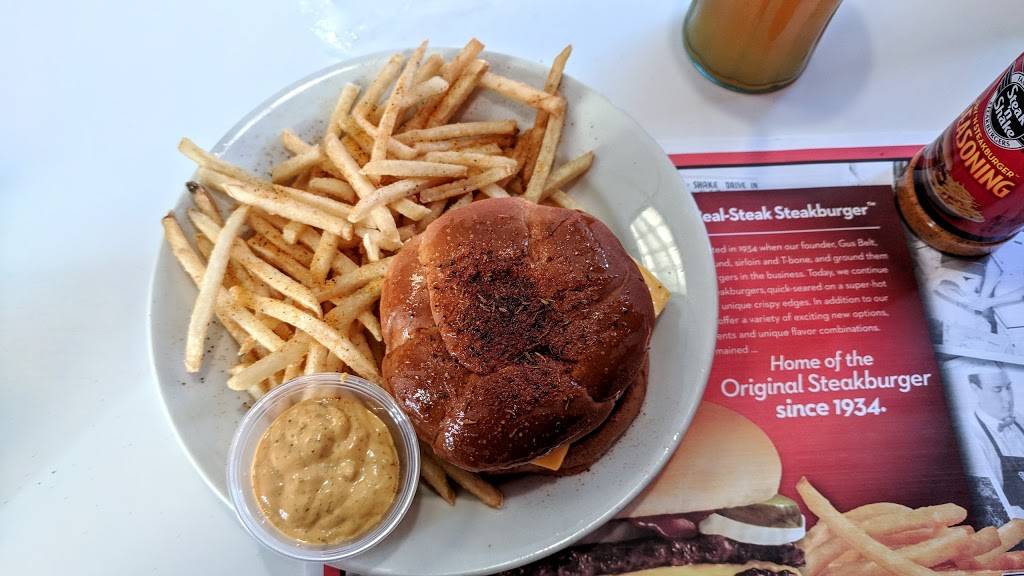 Steak n Shake | restaurant | 768 FL-44, Wildwood, FL 34785, USA | 3523302101 OR +1 352-330-2101