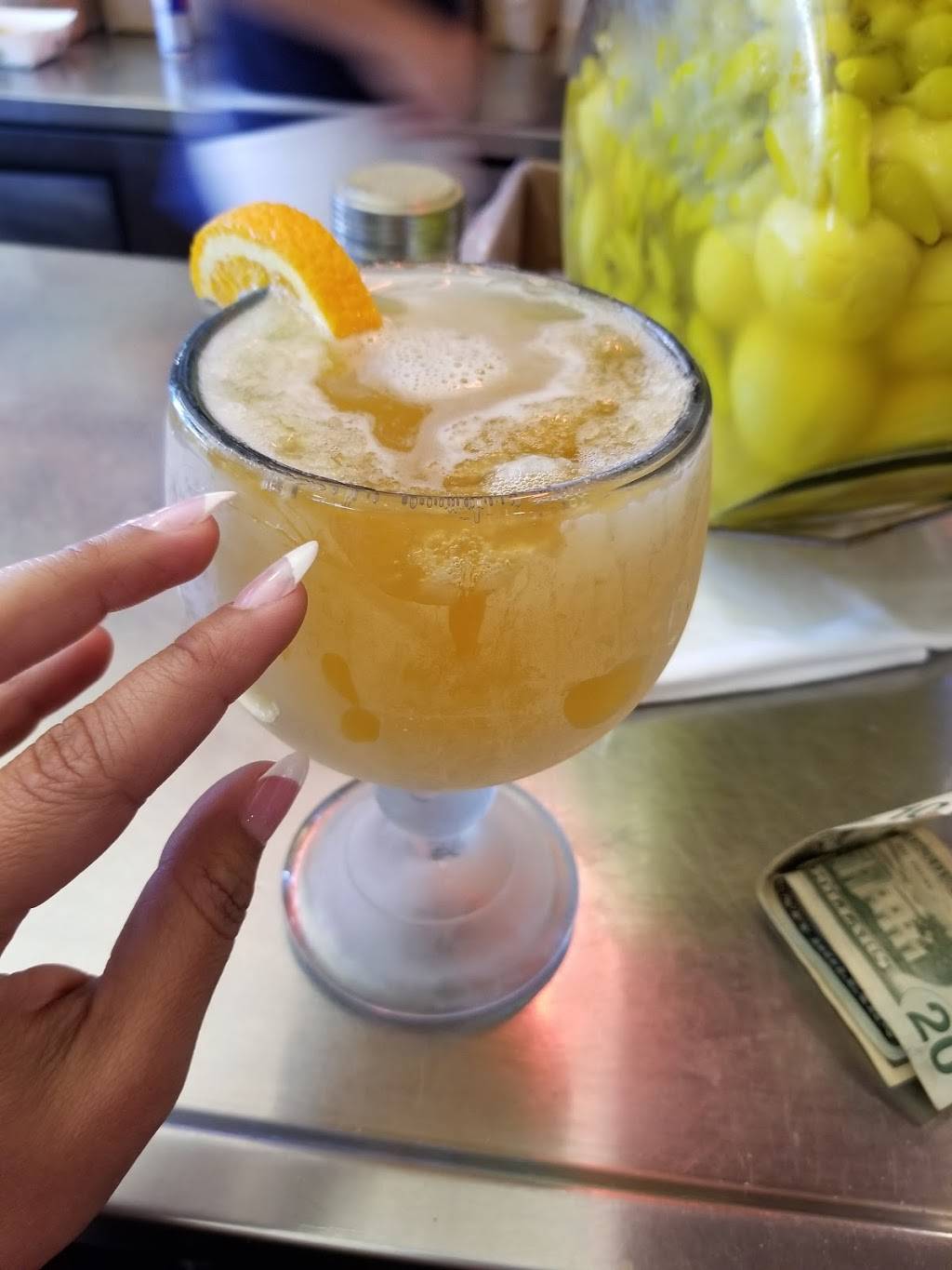 Joe Josts | restaurant | 2803 E Anaheim St, Long Beach, CA 90804, USA | 5624395446 OR +1 562-439-5446