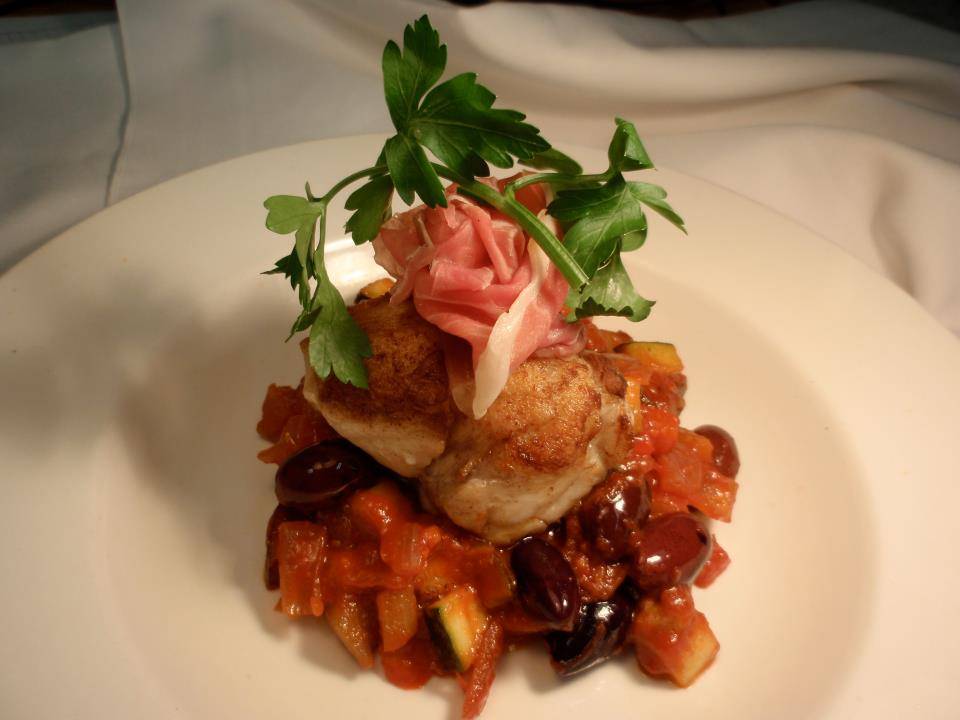 Le Paradis | restaurant | 166 Bedford Rd, Toronto, ON M5R 2K9, Canada | 4169210995 OR +1 416-921-0995