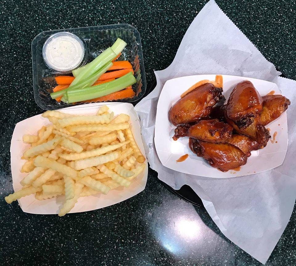 Just Wings Tinley Park IL | restaurant | 15960 Harlem Ave, Tinley Park, IL 60477, USA | 7086208440 OR +1 708-620-8440