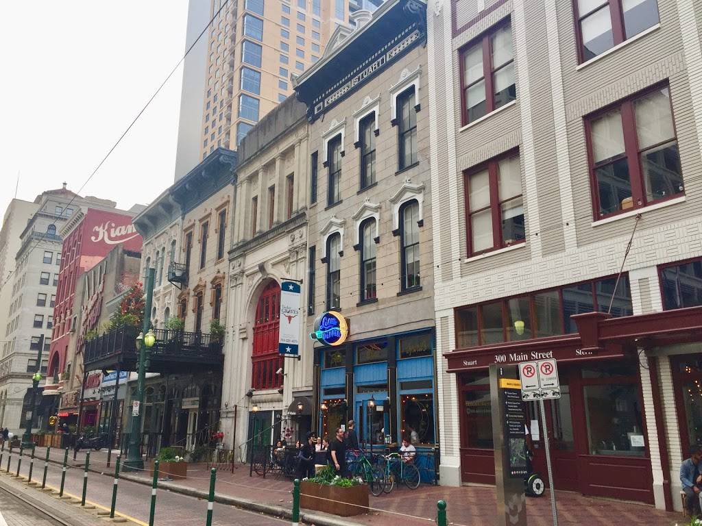 Christians Tailgate Bar & Grill | restaurant | 1012 Congress St, Houston, TX 77002, USA | 7132298449 OR +1 713-229-8449