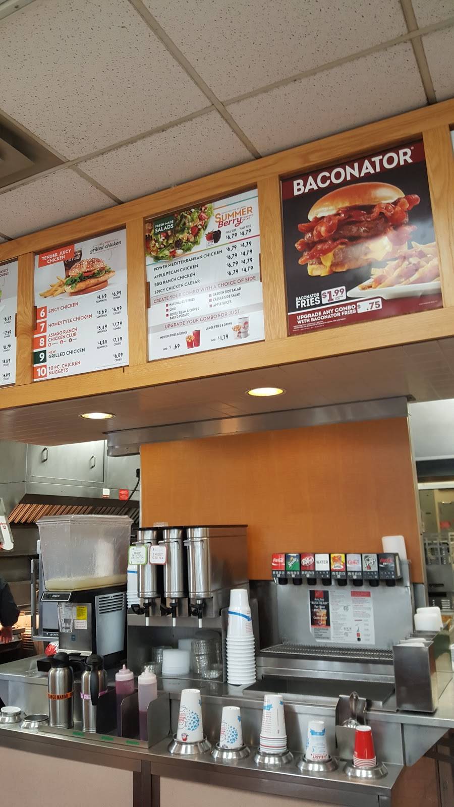 Wendys | restaurant | 2944 Harshman Rd, Dayton, OH 45424, USA | 9374122157 OR +1 937-412-2157
