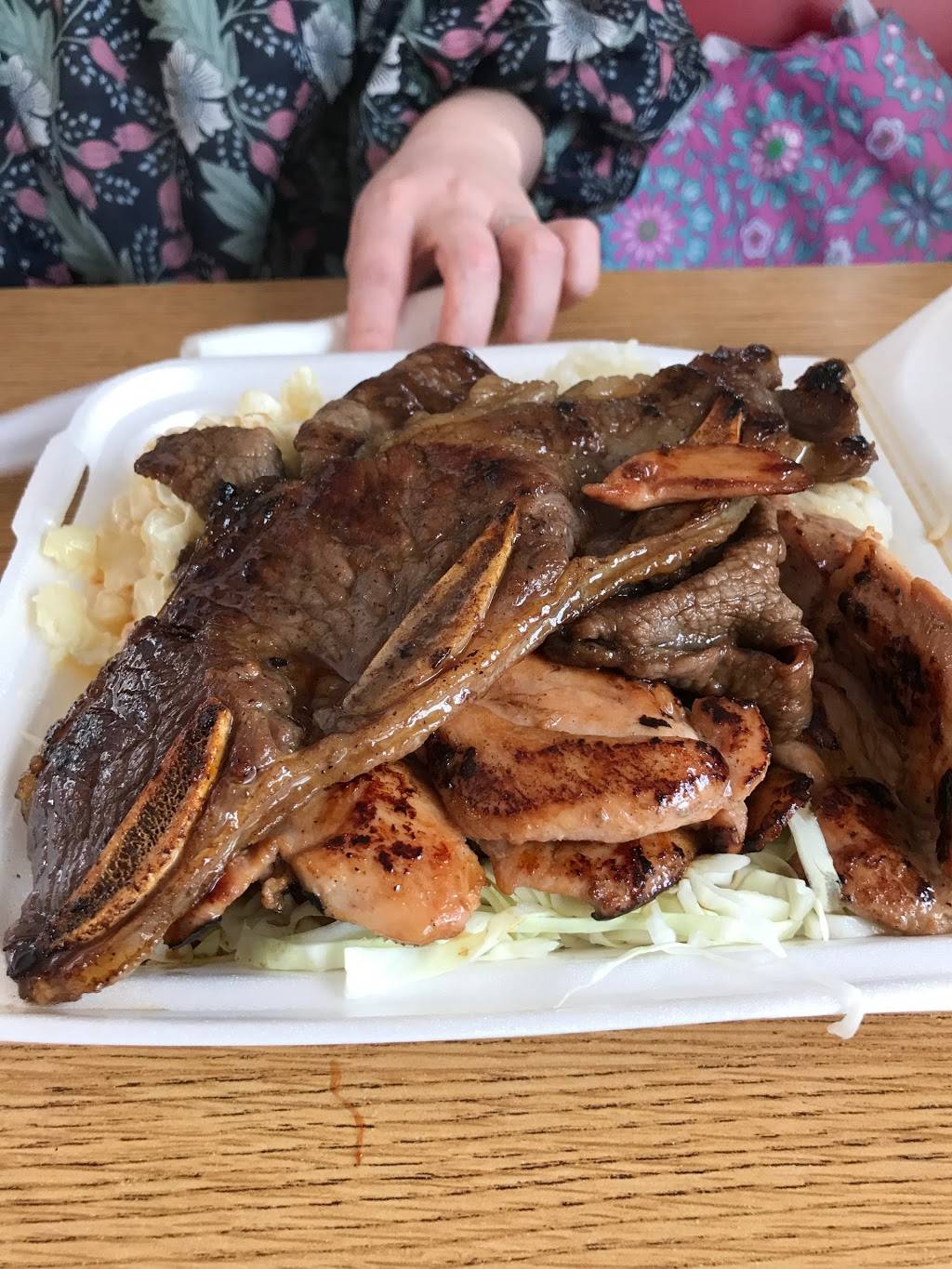 L&L Hawaiian Barbecue | restaurant | 1711 Liliha St, Honolulu, HI 96817, USA | 8085333210 OR +1 808-533-3210