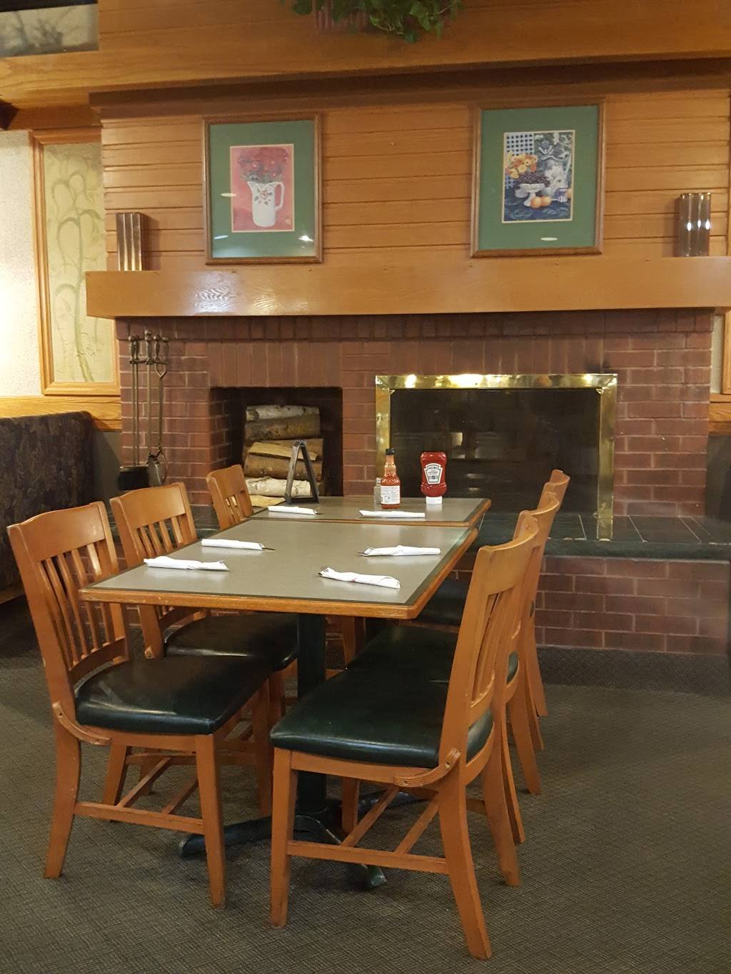 Swiss Chalet | restaurant | 397 Bayfield St, Barrie, ON L4M 3C5, Canada | 7057375272 OR +1 705-737-5272