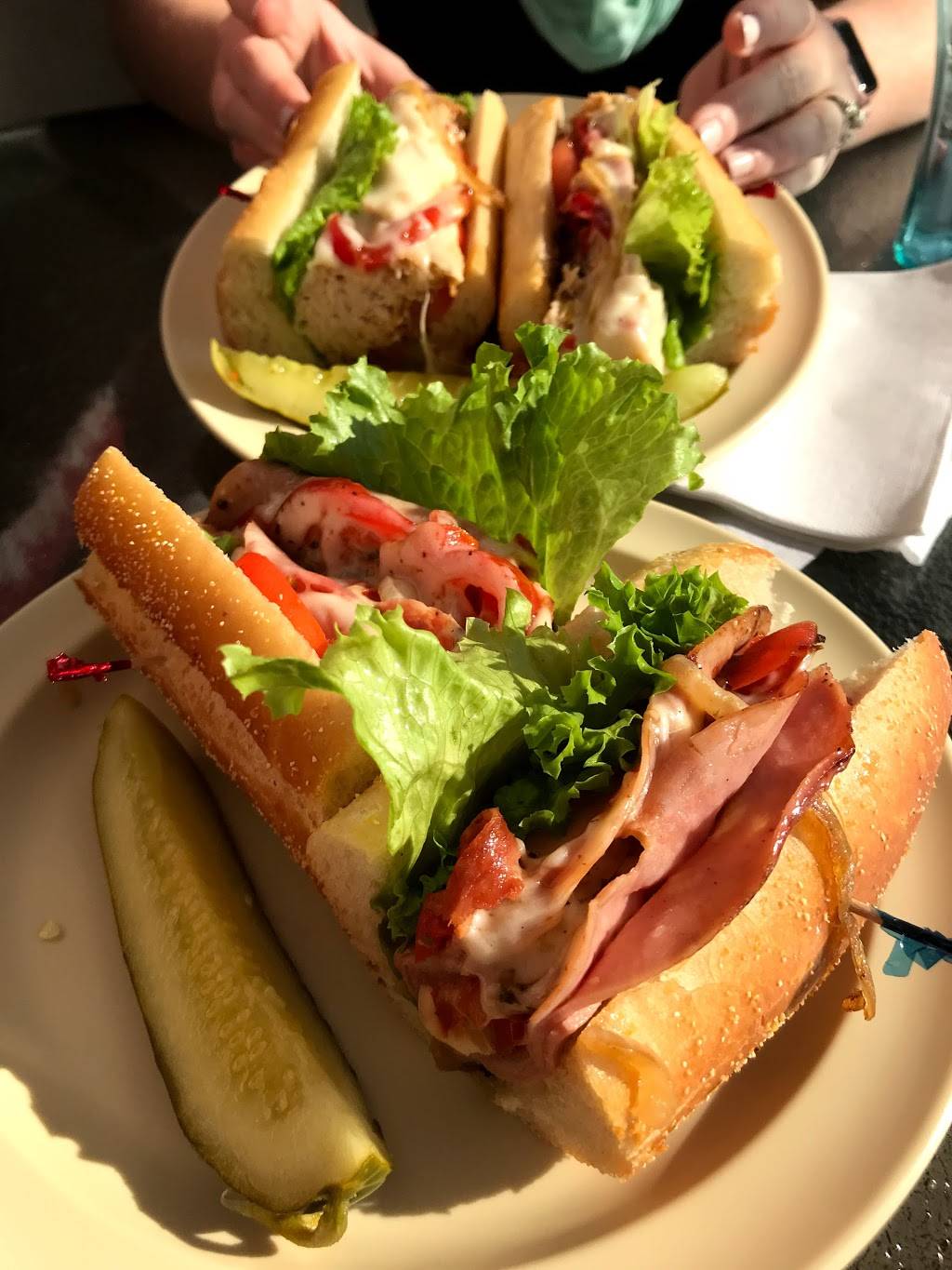 Coppolas Deli | meal takeaway | 2900 W Cary St, Richmond, VA 23221, USA | 8043596969 OR +1 804-359-6969