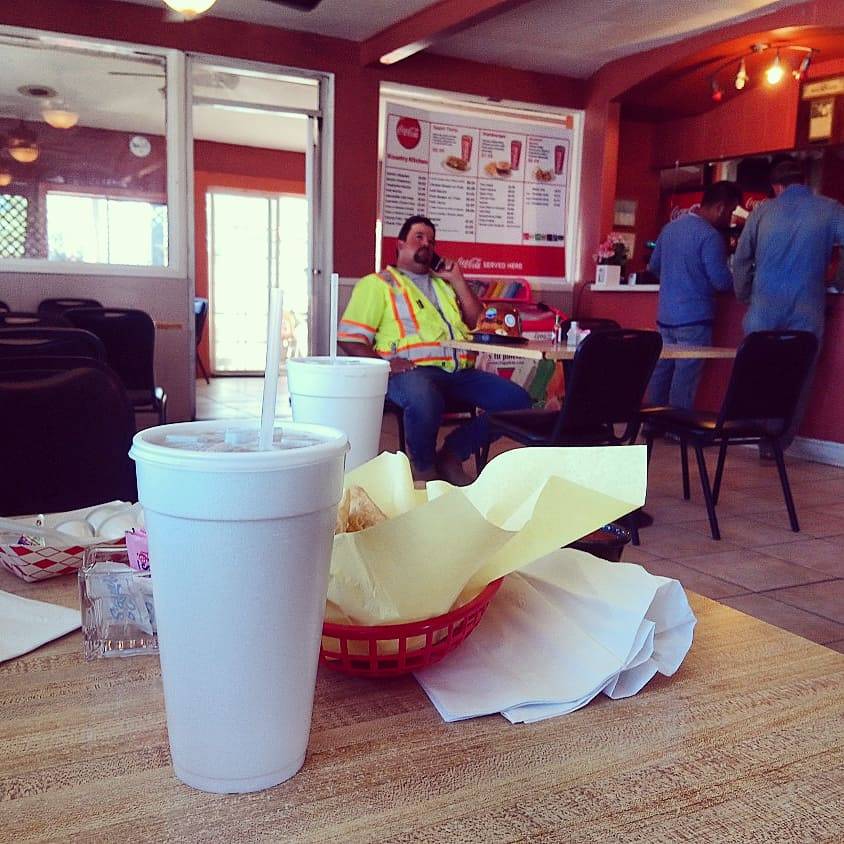 Kountry Kitchen | restaurant | 11 Grant Ave, Winters, CA 95694, USA | 5307952833 OR +1 530-795-2833