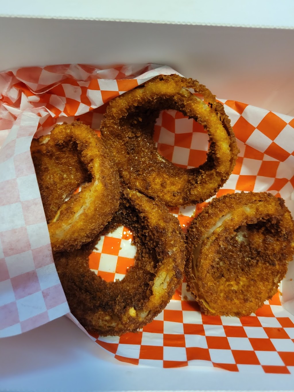 Iceberg Drive Inn- Santaquin | restaurant | 34 Highland Dr, Santaquin, UT 84655, USA | 8016098484 OR +1 801-609-8484