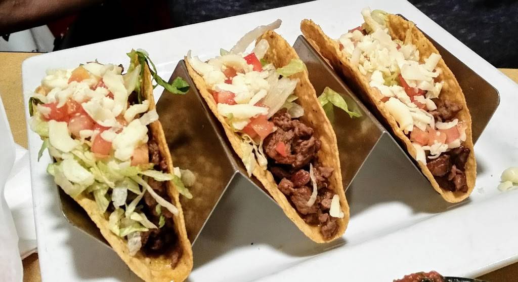 Carlitos Mexican Bar & Grill | restaurant | 119 Martin Luther King Jr Blvd, Savannah, GA 31401, USA | 9122322525 OR +1 912-232-2525