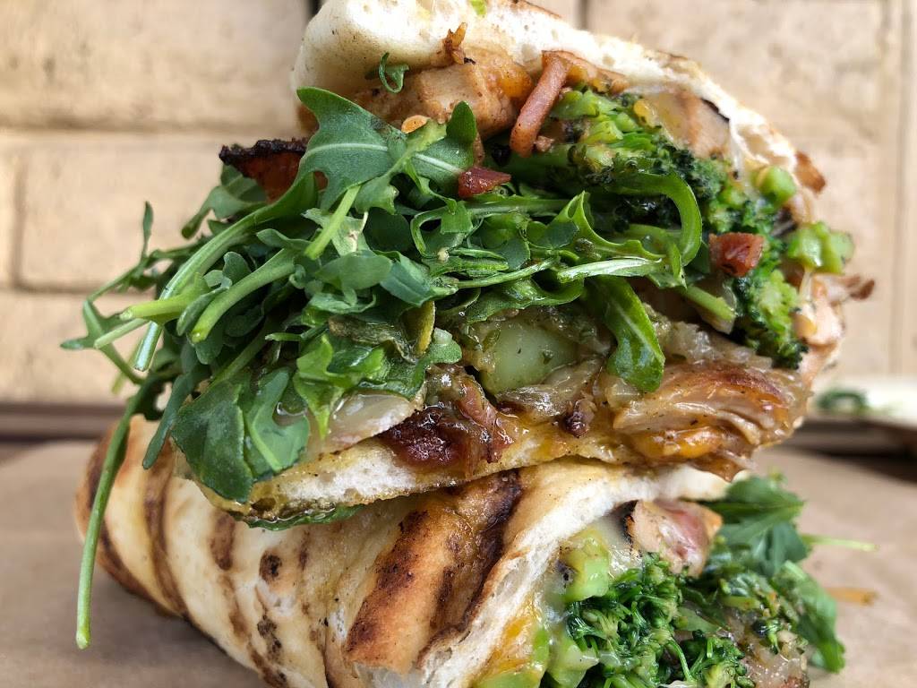 Green Tomato Grill | restaurant | 16062 Goldenwest St, Huntington Beach, CA 92647, USA | 7144652277 OR +1 714-465-2277